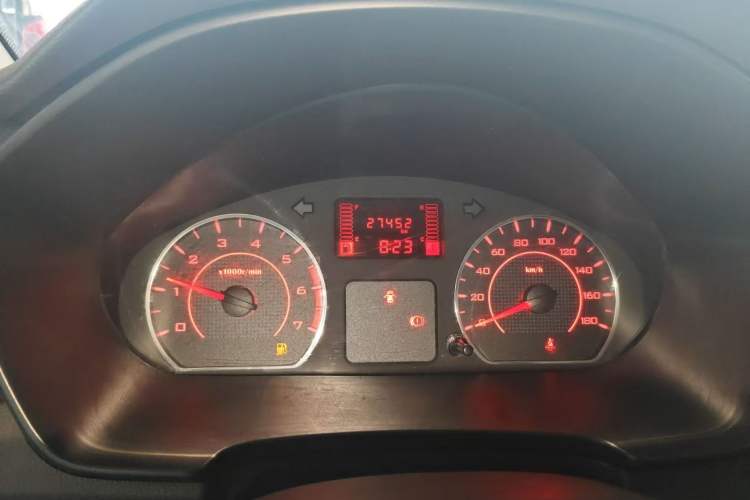 Used Wuling Hongguang V 2022 1.5L Jingqu Edition Enclosed-Window Vehicle with Electric Power Steering LAR
