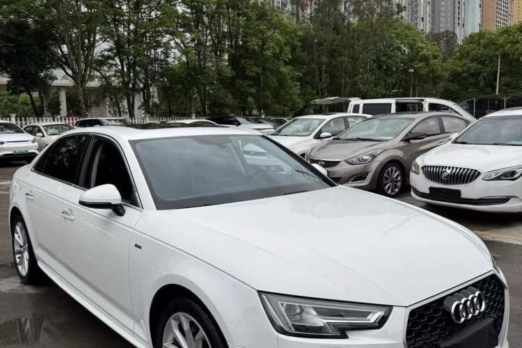 Used Audi A4L 2019 40 TFSI Fashion Edition China VI Emission Standard Exterior 2