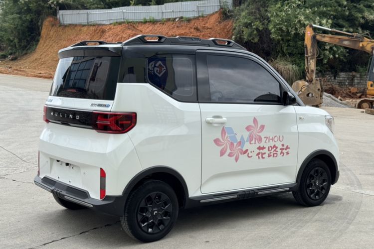 Used Wuling Hongguang MINIEV 2022 GAMEBOY 200km Play Edition with Lithium Iron Phosphate