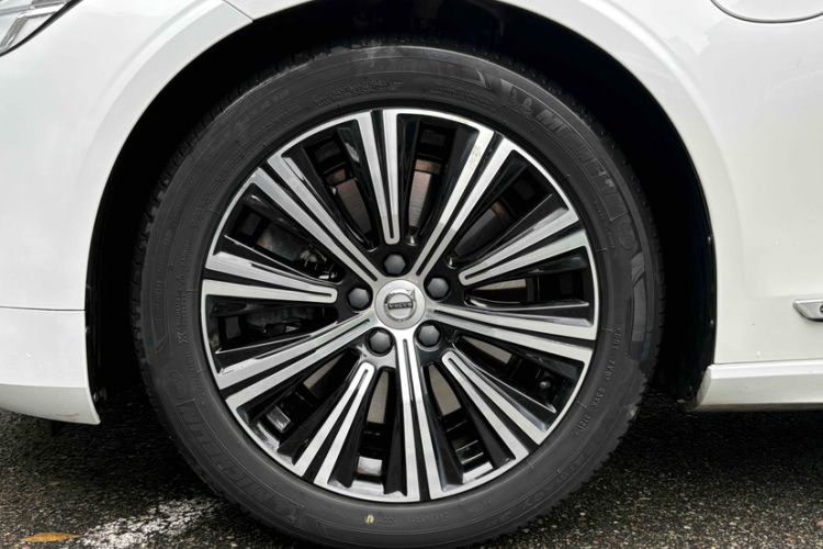 Used Volvo S90 New Energy 2021 T8 eDrive Hybrid Zhiyi Luxury Edition