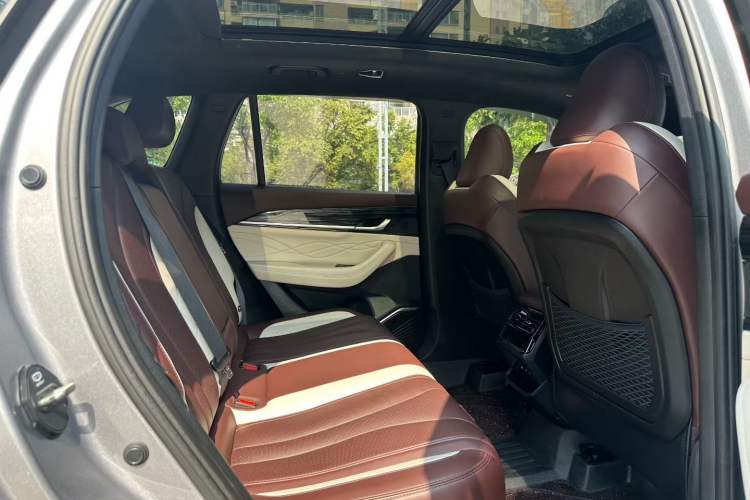 Used Geely Auto Monjaro L 2021 2.0TD DCT EVO Two-Wheel Drive Prestige Version Interior 2