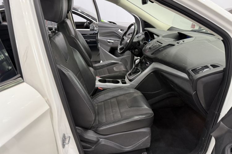 Used Ford Kuga 2013 1.6L GTDi Two-Wheel-Drive Trend Model Right Front Seat