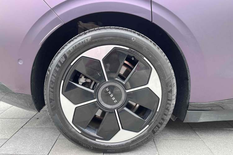 Used Zeekr 007 2025 Long-Range Rear-Wheel-Drive Intelligent Driving Version 100 kWh Exterior 7