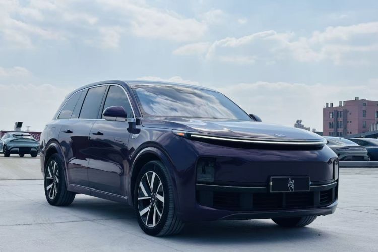 Used Li Auto L8 2023 Pro Model
