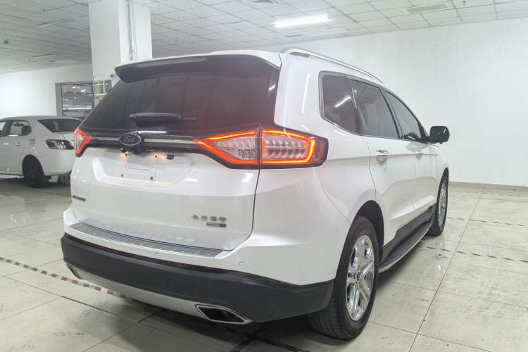 Used Ford Edge 2018 EcoBoost 245 Four-Wheel Drive Titanium 7-Seater
