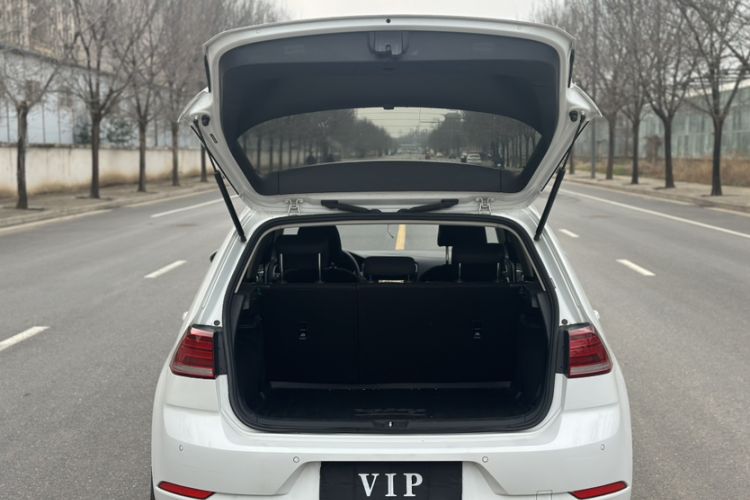 Used Volkswagen Golf 2020 Zhiai Edition 200TSI DSG Comfortable & Ambitious Version