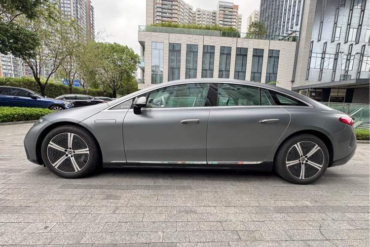 Used Mercedes-Benz EQS 2022 Updated Version 450+ Luxury Edition Exterior 5