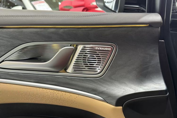 Used Denza D9 2024 DM-i 1050 Luxury Model