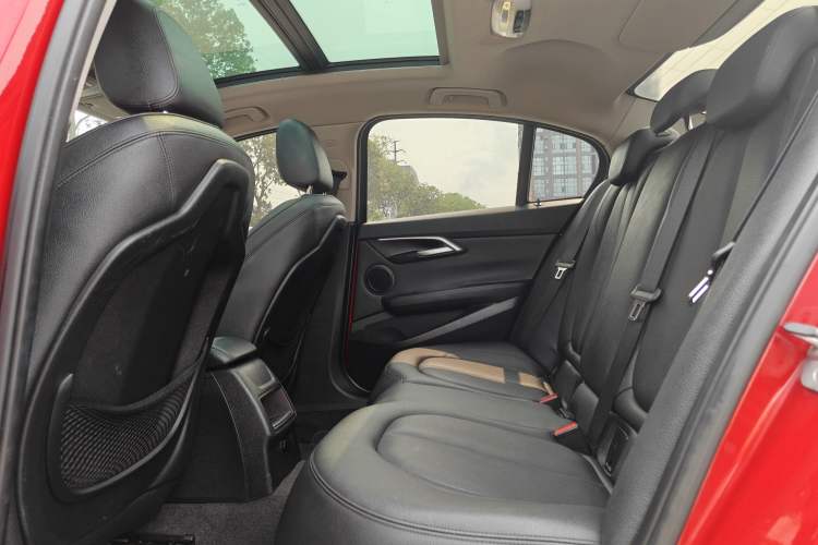 Used BMW 1 Series 2018 118i Sport Edition Interior 5