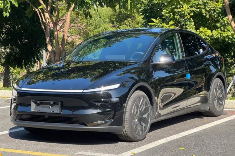 Used Tesla Model Y L 2025 Model Long-Range All-Wheel-Drive Version