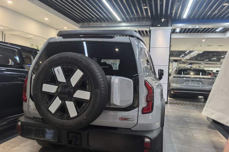 Used Deepal G318 2024 Four-Wheel-Drive Air Suspension Model
