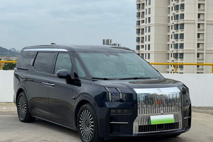 Used Zeekr 009 2022 Revised WE Version