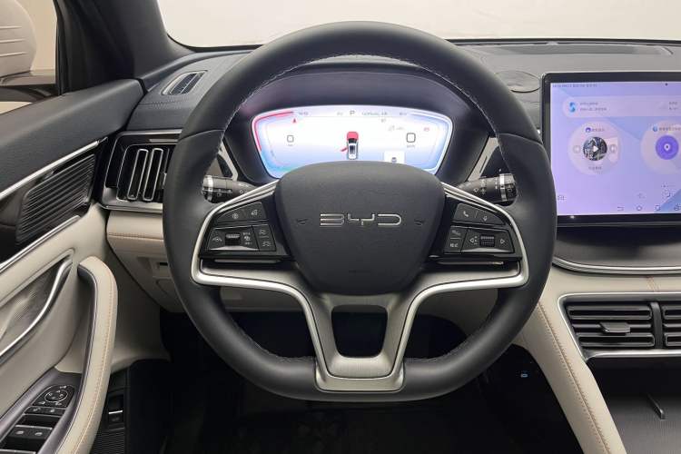 Used BYD Song PLUS New Energy 2023 Champion Edition DM-i 110KM Flagship PLUS