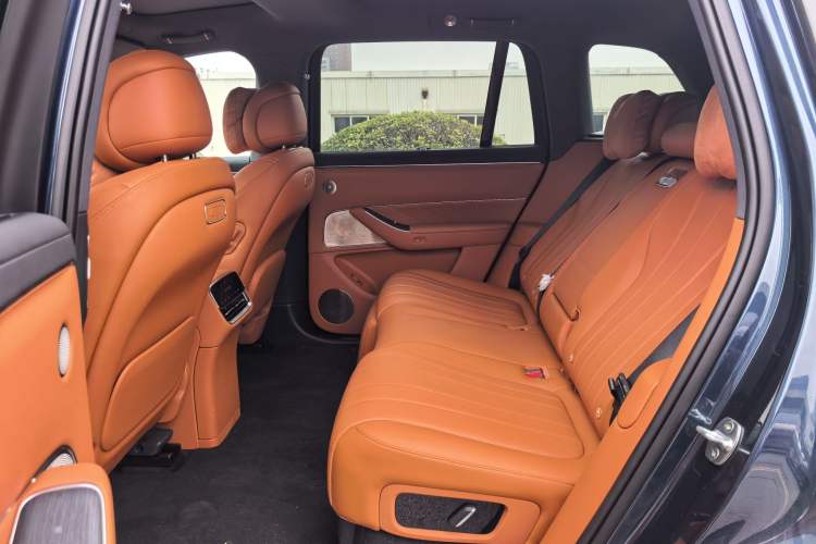 Used Hima AITO M8 2025 Extended-Range Max+ Version 53.4 kWh 5-Seater Edition
