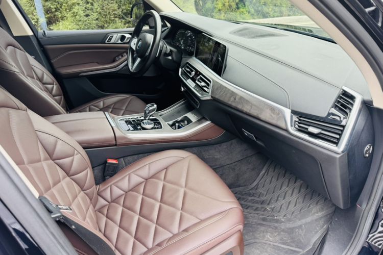 Used BMW X5 2022 Restyled xDrive 30Li Luxury Version M Sport Package