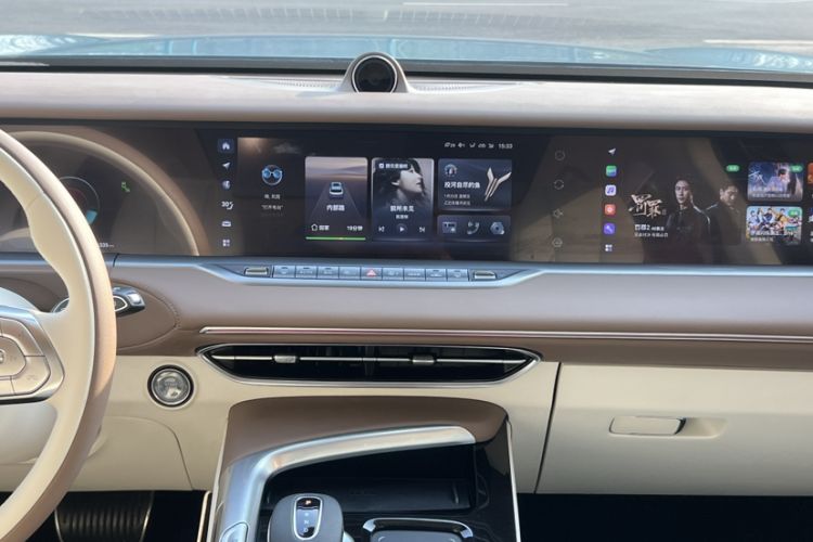 Used VOYAH FREE 2021 Four-Wheel Drive Standard All-Electric Exclusive Luxury Package Audio And AC Panel