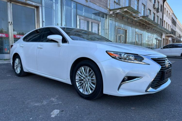 Used Lexus ES 2016 200 Midnight Special Limited Edition
