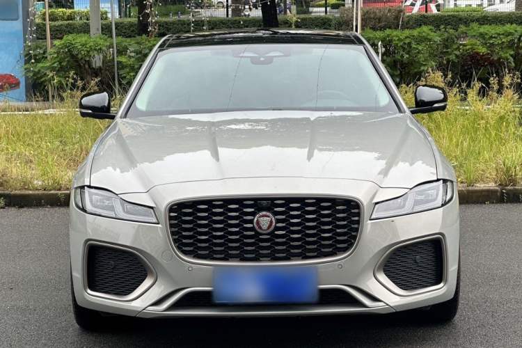 Used Jaguar XFL 2023 XFL 2.0T P250 Two-Wheel-Drive Prestige Luxury Gold Edition
