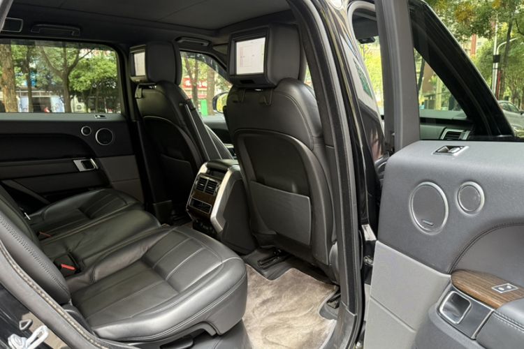 Used Land Rover Range SportNew Energy 2018 P400e Interior 4