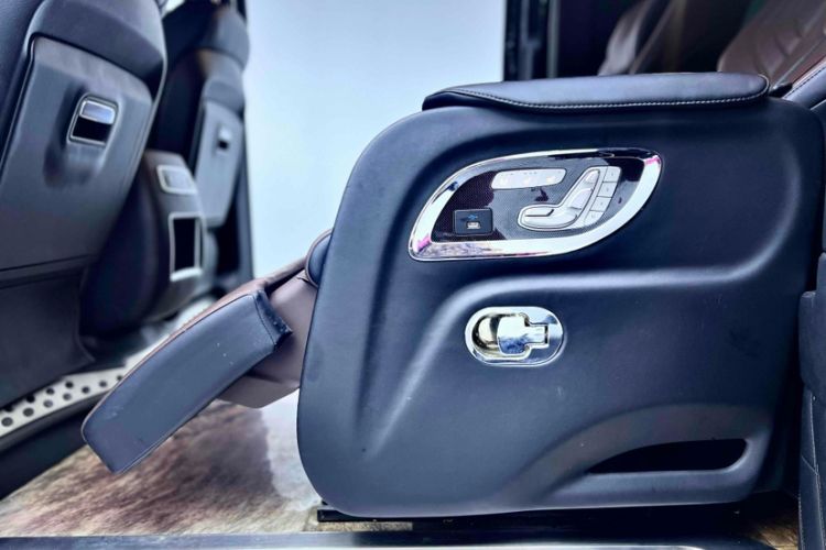 Used Mercedes-Benz V-Class 
