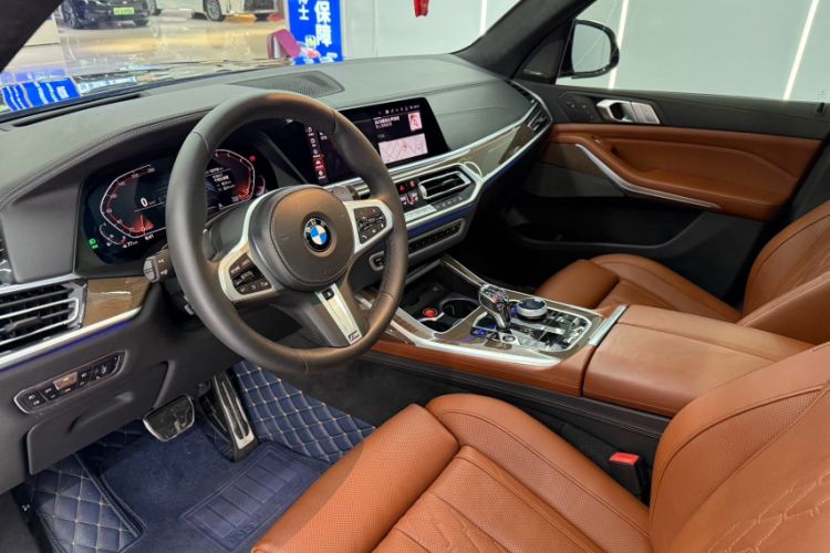 Used BMW X7 2020 xDrive40i Luxury M Sport Package
