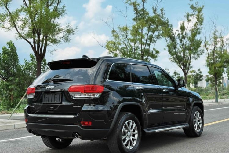 Used Jeep Grand Cherokee 2014 3.0L Comfort Navigation Edition