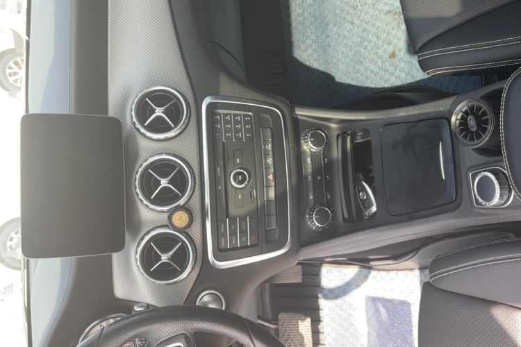 Used Mercedes-Benz GLA 2016 GLA 200 Fashion Model Interior 4