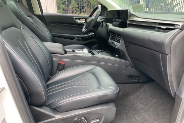 Used Ford Edge 2021 PLUS EcoBoost 245 Two-Wheel-Drive Titanium 7-Seater