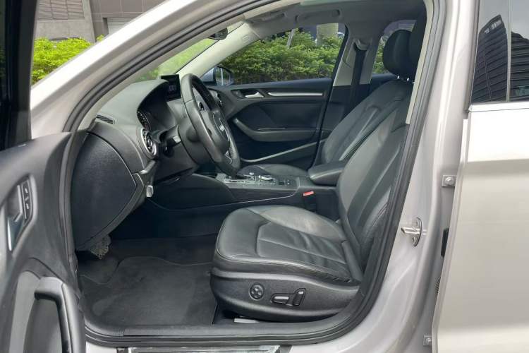 Used Audi A3 2014 Limousine 35 TFSI Automatic Comfort Model