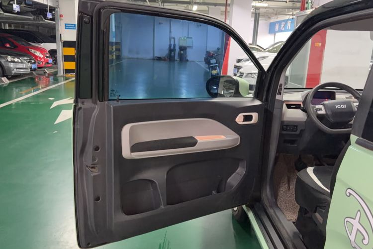 Used Chery QQ Ice Cream 2022 170km Sundae Phosphate Lithium-Ion Interior 4