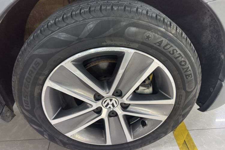 Used Volkswagen Polo 2012 1.6L Cross Polo Automatic Transmission
