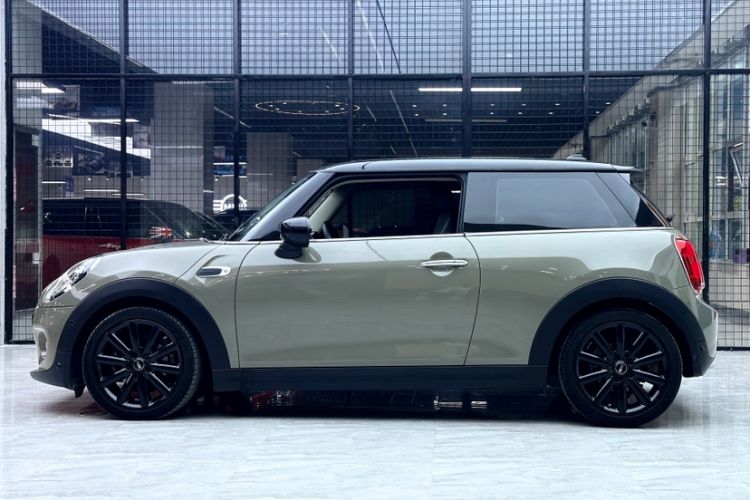 Used MINI MINI 2018 1.5T COOPER Artist