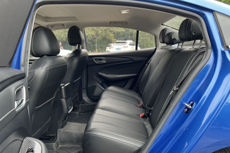 Used Roewe i5 2020 1.5L Automatic 4G Connect Luxury Flagship Edition