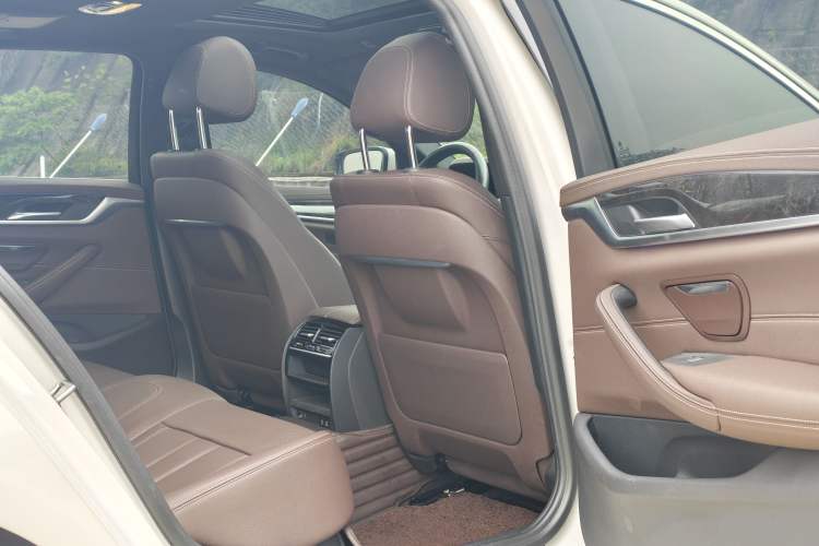 Used BMW 5 Series 2020 525Li M Sport Package
