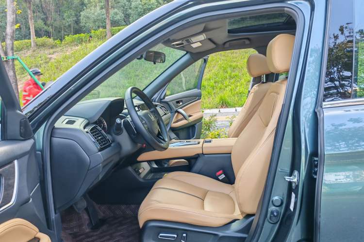 Used Honda UR-V 2020 370TURBO Two-Wheel Drive Luxury Edition
