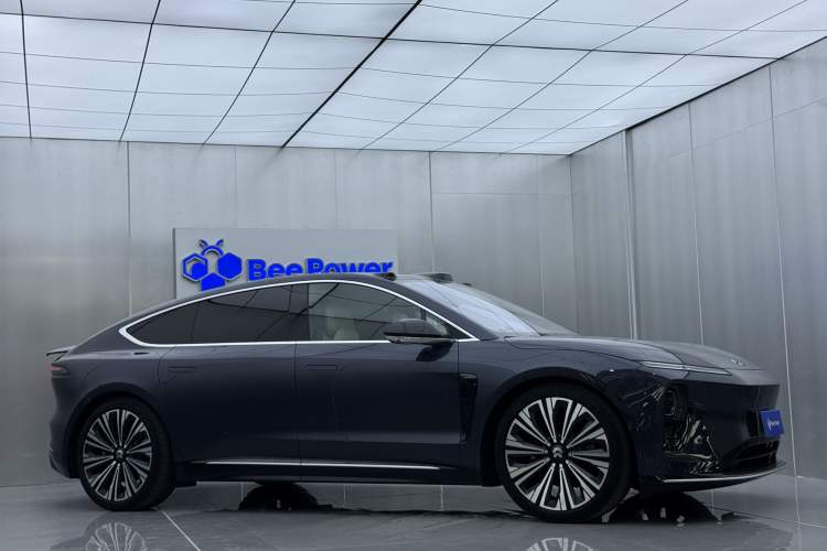 Used Nio ET9 2025 100kWh Signature Edition Exterior 3