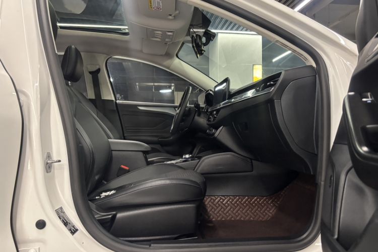 Used Ford Focus Active 2021 EcoBoost 180 Automatic Trendy Model
