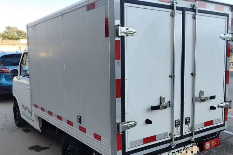 Used Chengshi X2 2022 Wealth Edition Single-Row Box-Type Transport Vehicle