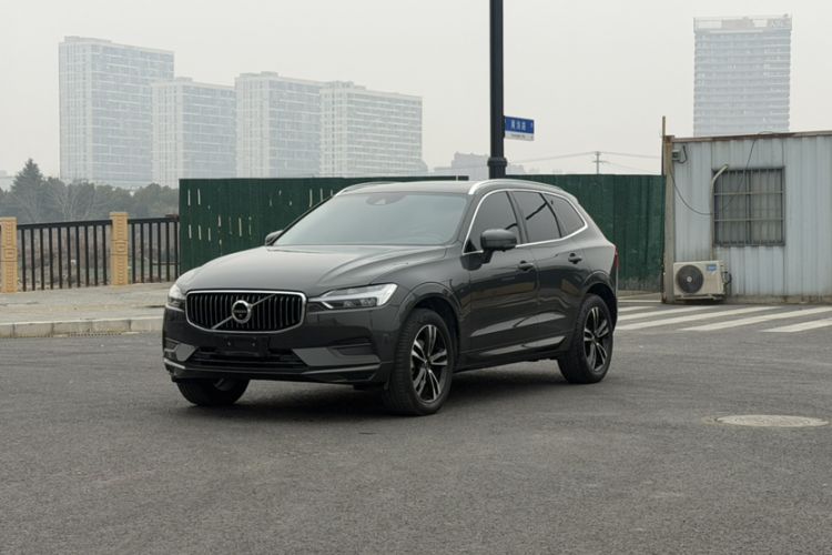 Used Volvo XC60 2019 T5 4x4 Smart Edition China V Standard