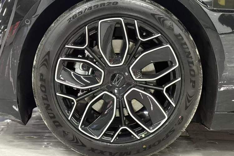 Used Avatr 12 2026 Max Range-Extended Version
