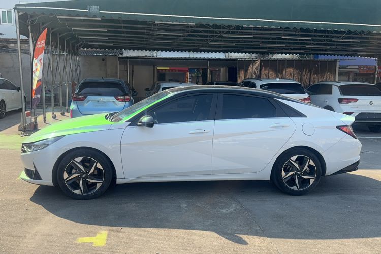 Used Hyundai Elantra 2022 1.5L CVT LUX Prestige Edition
