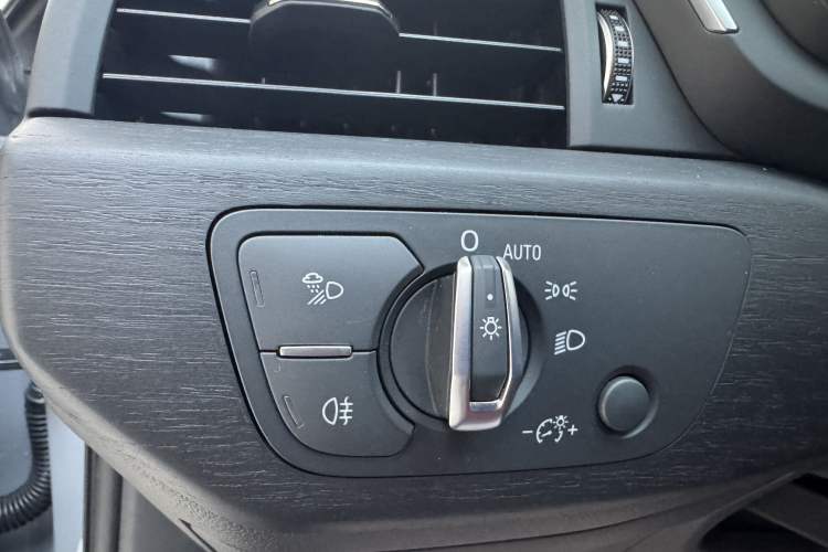 Used Audi A4L 2024 40 TFSI Luxury Dynamic Edition