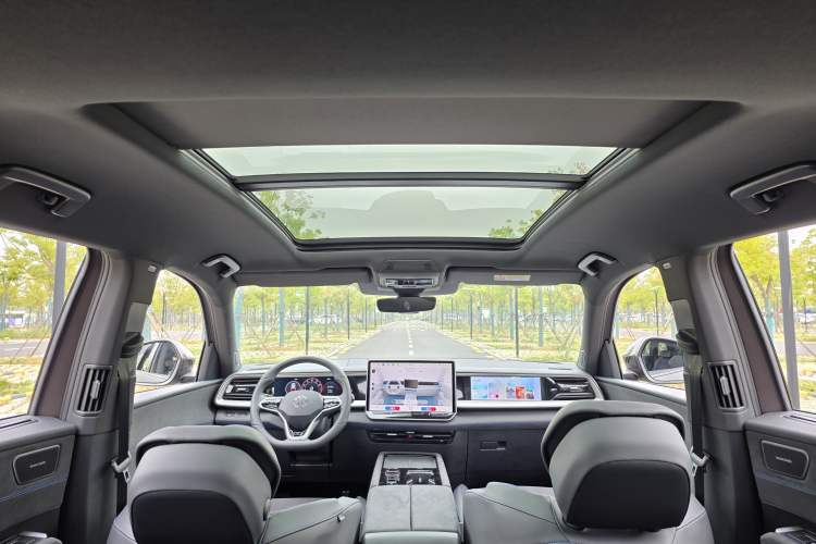 Used Volkswagen Teramont 2025 Tiguan Pro 450TSI Four-Wheel Drive Summit Edition
