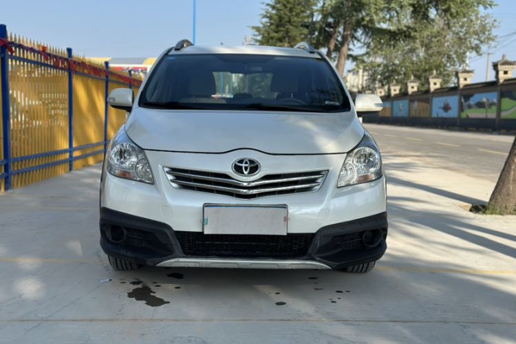 Used Toyota Verso 2015 180E CVT Crossover Edition