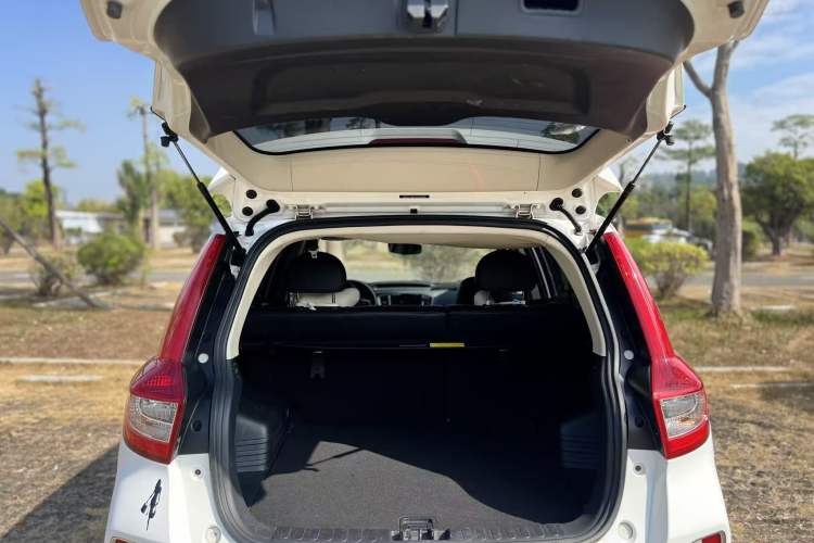 Used Geely Auto Vision X6 2016 1.3T CVT Luxury Model
