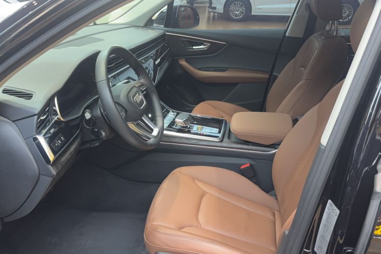 Used Audi Q7 2020 55 TFSI quattro S line sports model Left Front Seat