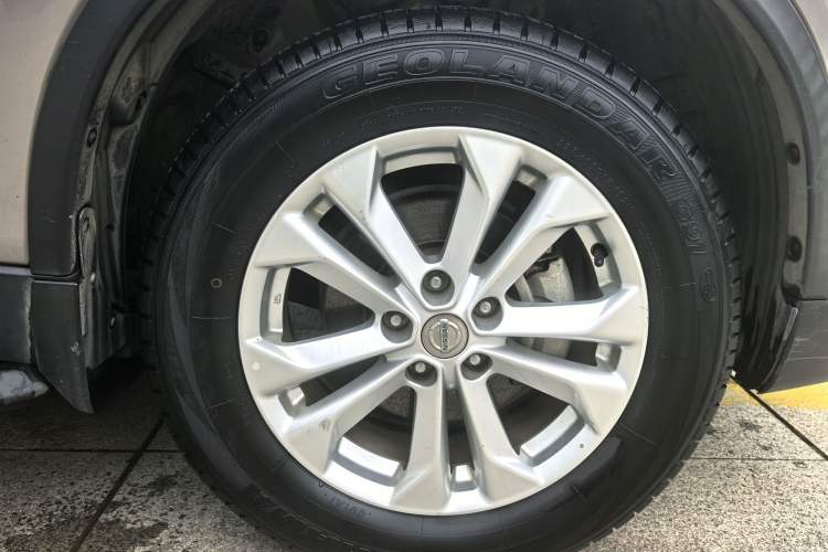 Used Nissan X-Trail 2014 2.0L CVT Smart Edition 2WD Exterior 4