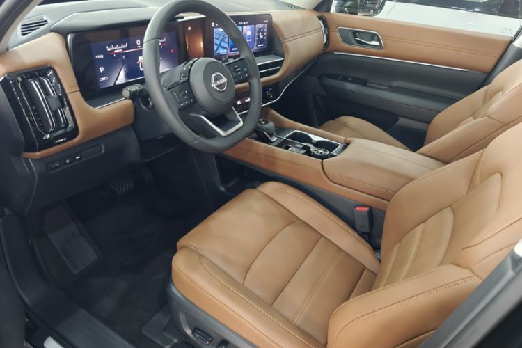 Used Nissan Pathfinder 2024 380 VC-TURBO Four-Wheel Drive Intelligent Driving Version 6 Seats Interior 2