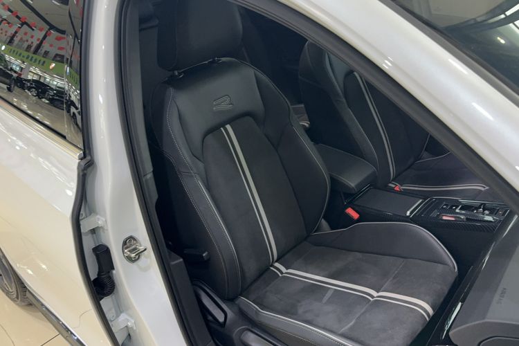 Used Volkswagen Golf 2021 280TSI DSG R-Line Right Front Seat