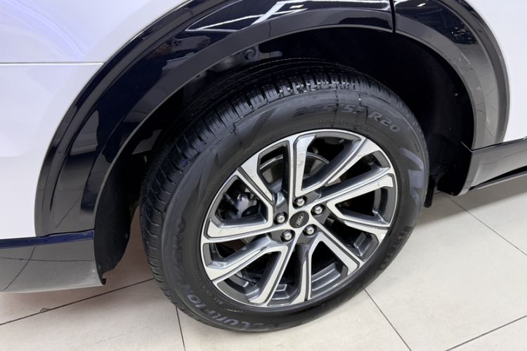 Used Ford Explorer 2024 2.3T EcoBoost All-Wheel Drive Stylish Plus Version 7 Seats